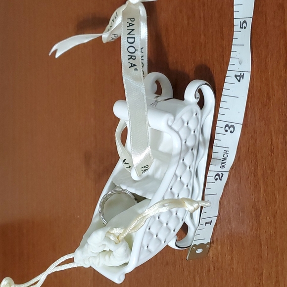 Pandora - "Circle of Friends" - RETIRED - Picture 12 of 12